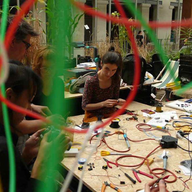 Les insectes artificiels — Workshop au Centquatre, Paris